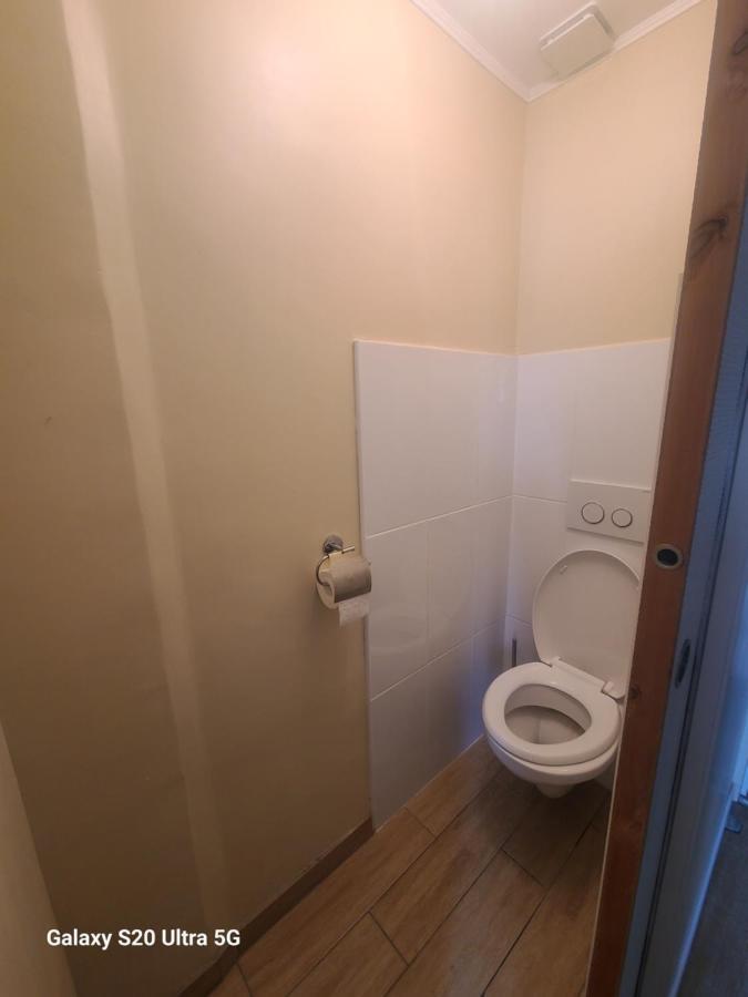 Les Chambrees Du Bac Hotell Charly-sur-Marne Eksteriør bilde
